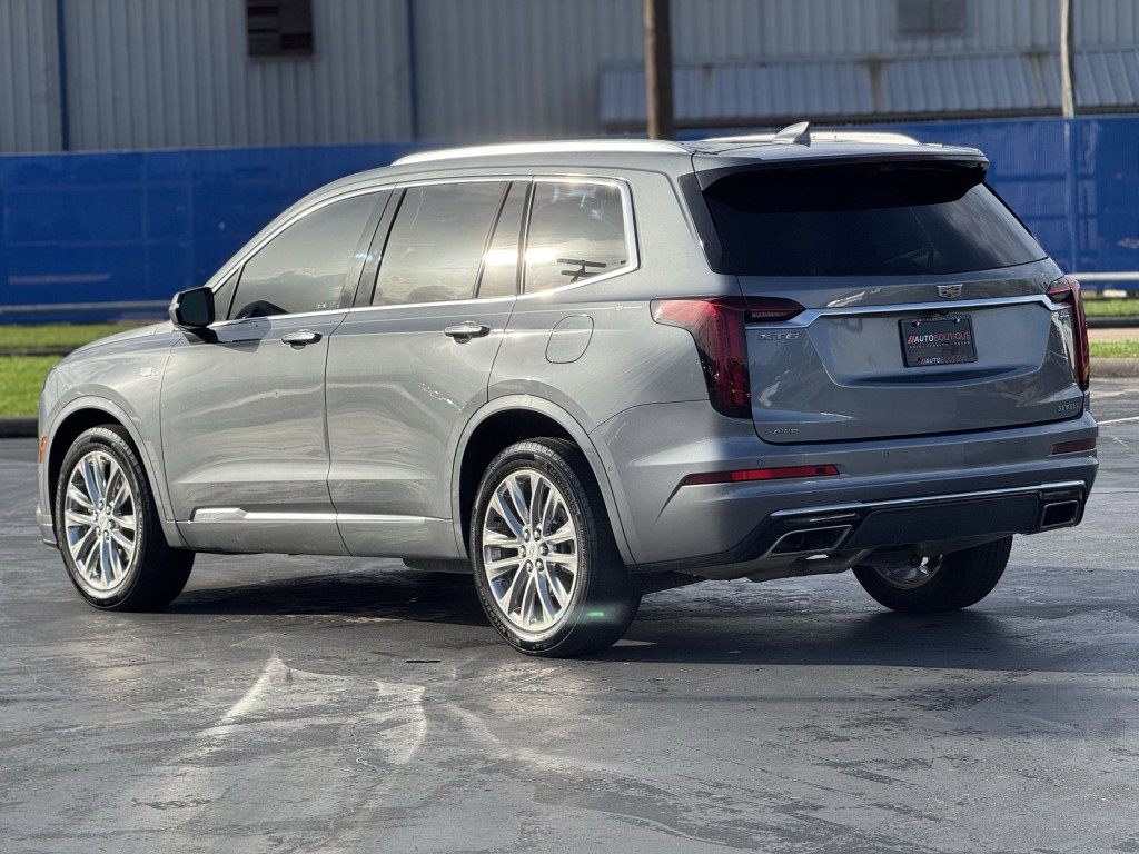 2022 Cadillac XT6 Image 10