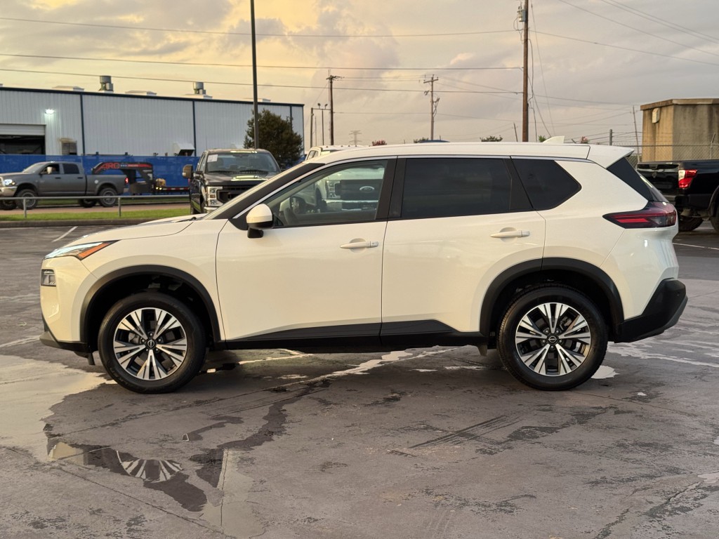2023 Nissan Rogue Image 10