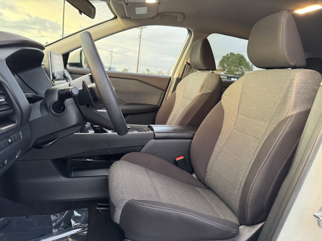 2023 Nissan Rogue Image 23