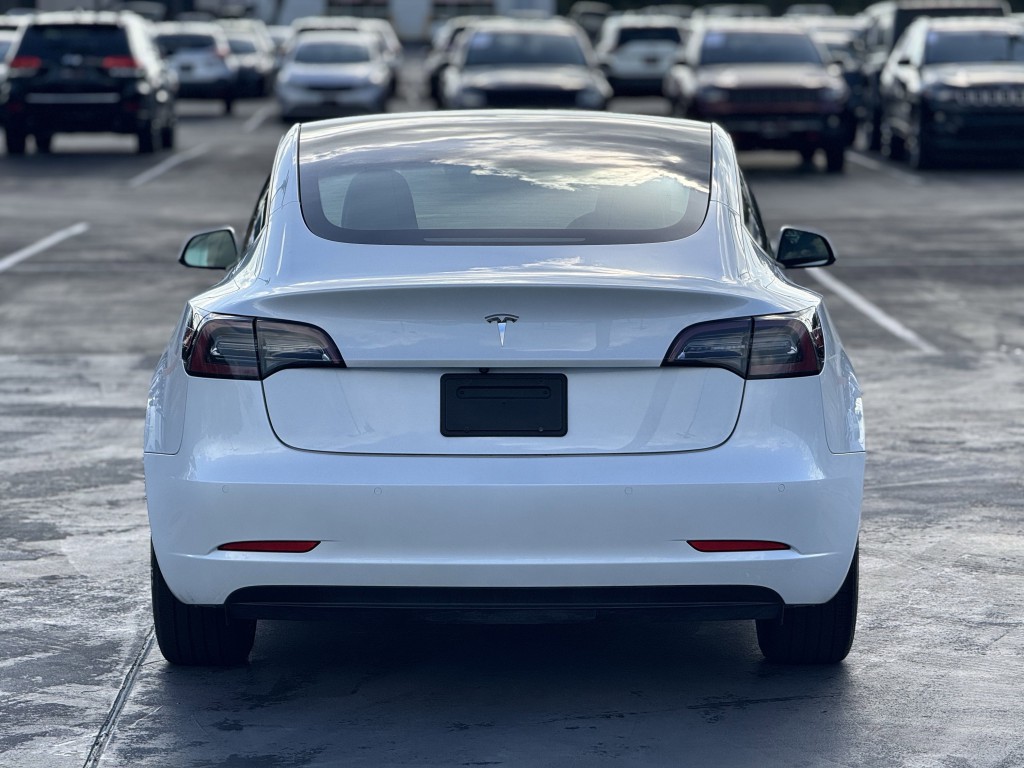 2021 Tesla Model 3 Image 6