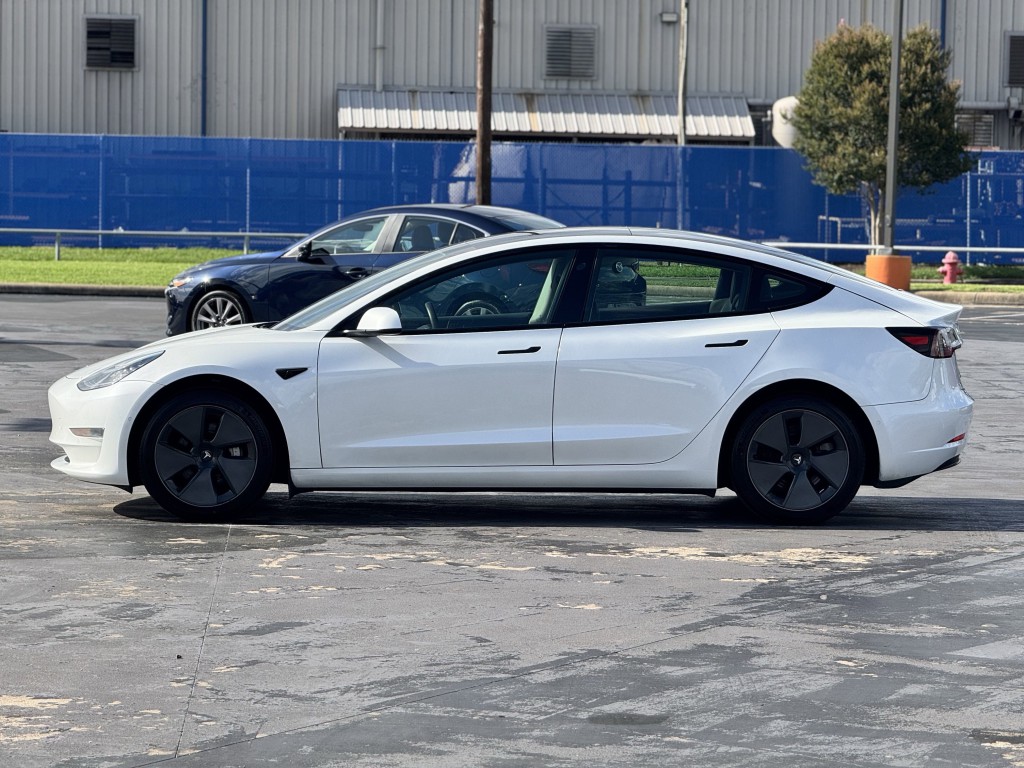 2021 Tesla Model 3 Image 8