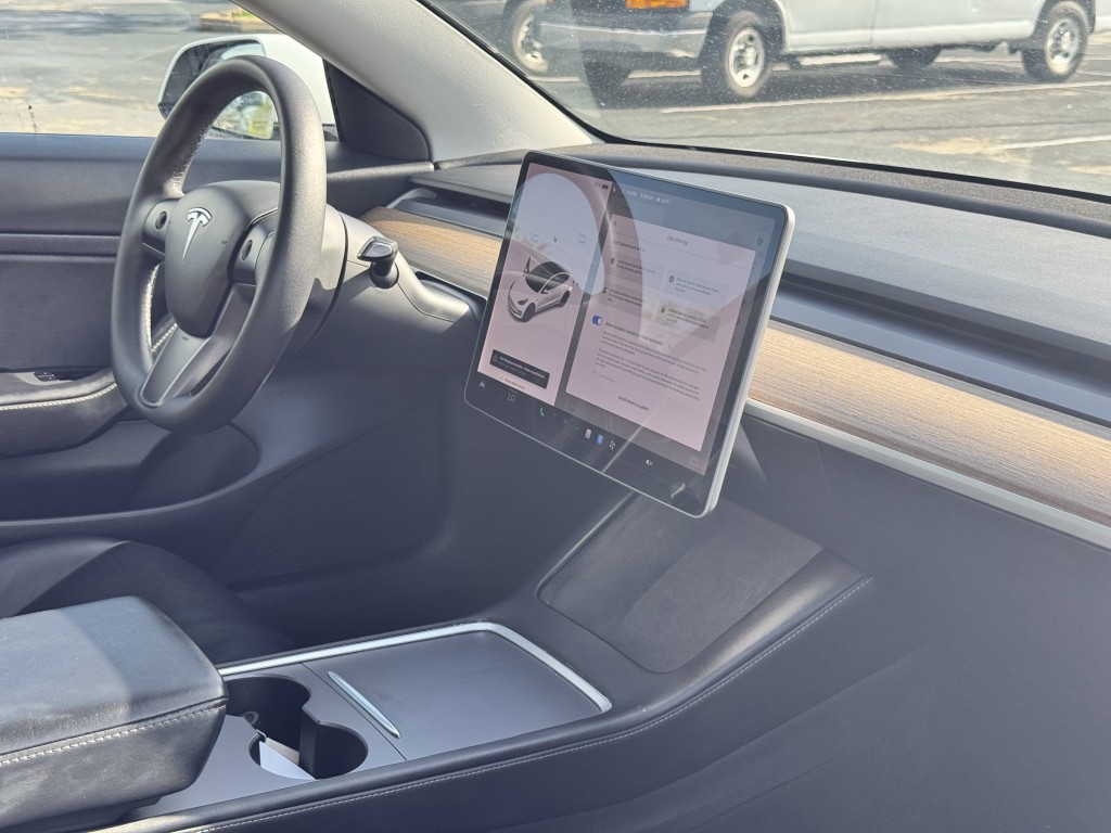 2021 Tesla Model 3 Image 13