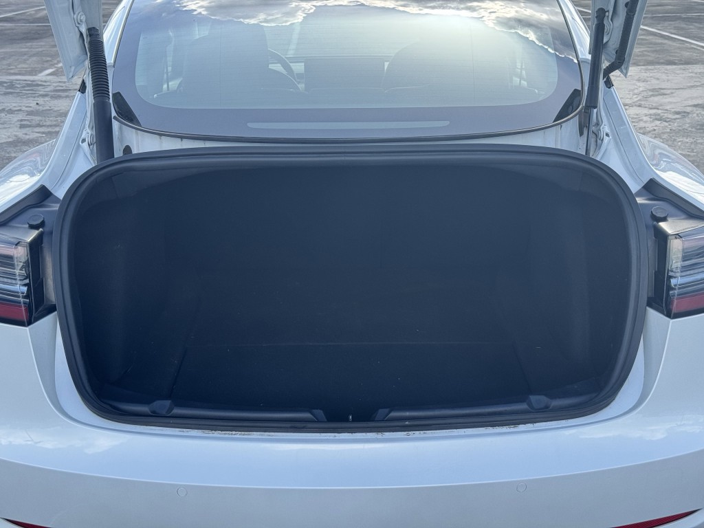 2021 Tesla Model 3 Image 23