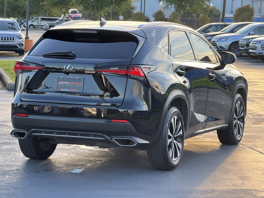 2018 Lexus NX Image 9