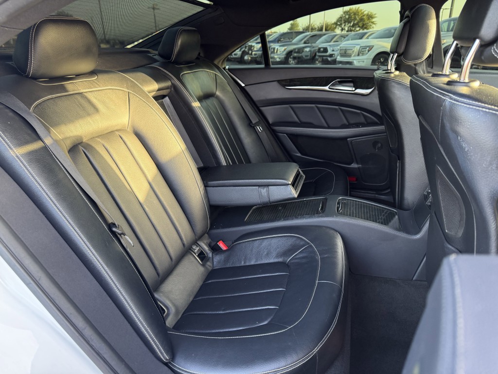 2016 Mercedes-Benz CLS-Class Image 32