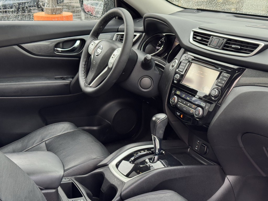 2015 Nissan Rogue Image 13