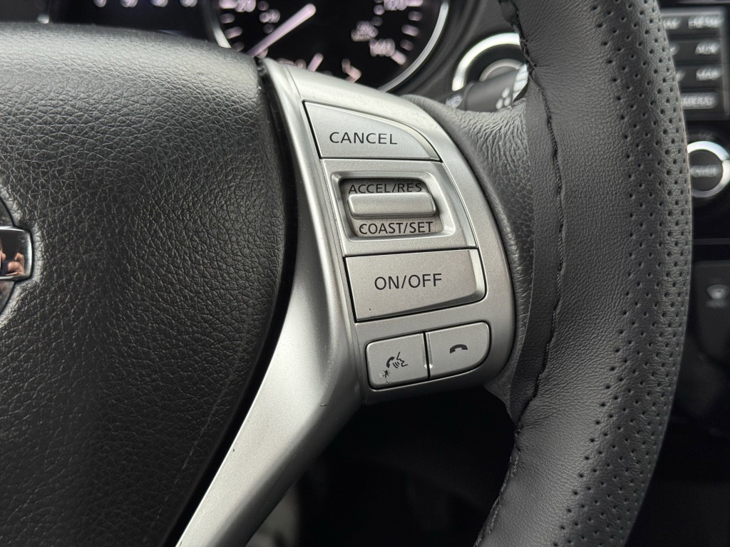 2015 Nissan Rogue Image 17