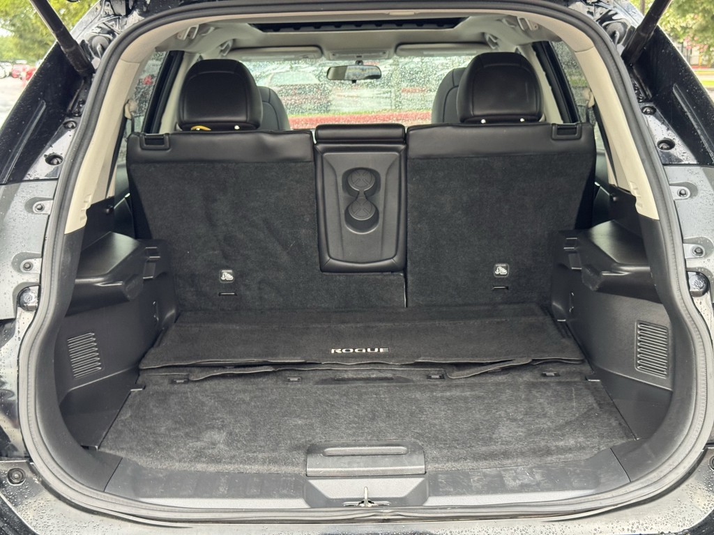 2015 Nissan Rogue Image 30