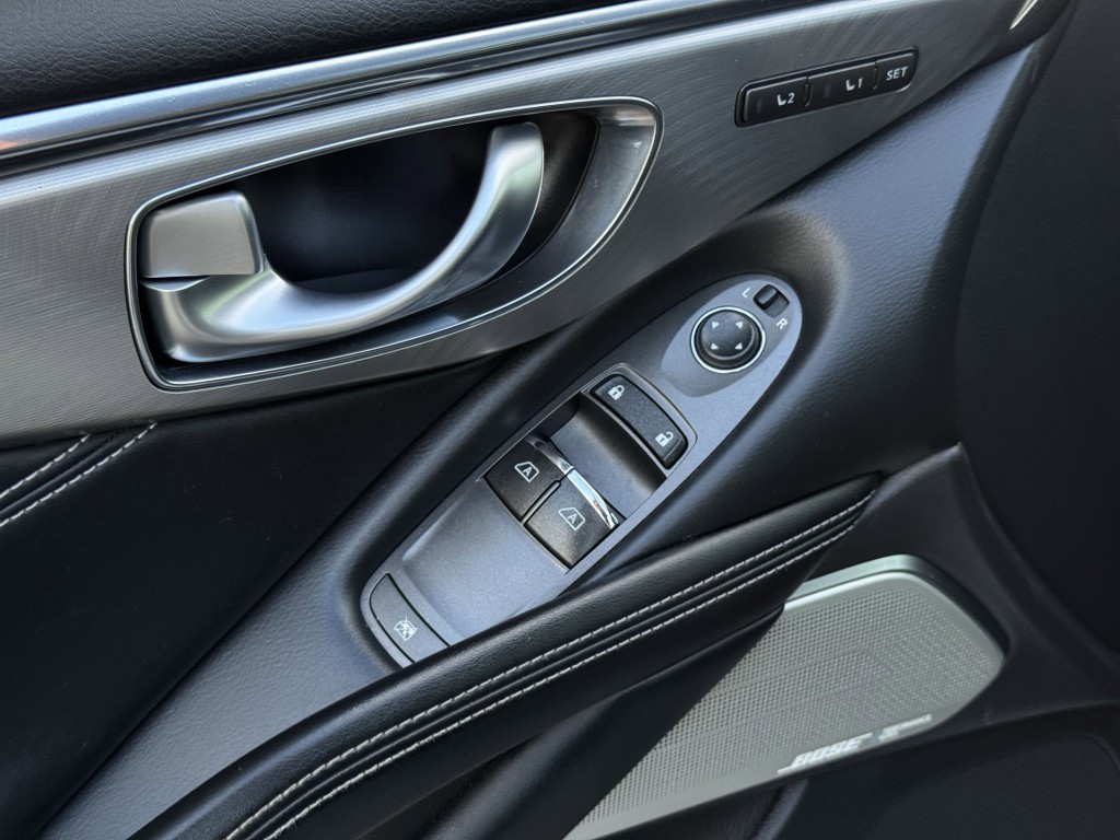 2018 INFINITI Q60 Image 25