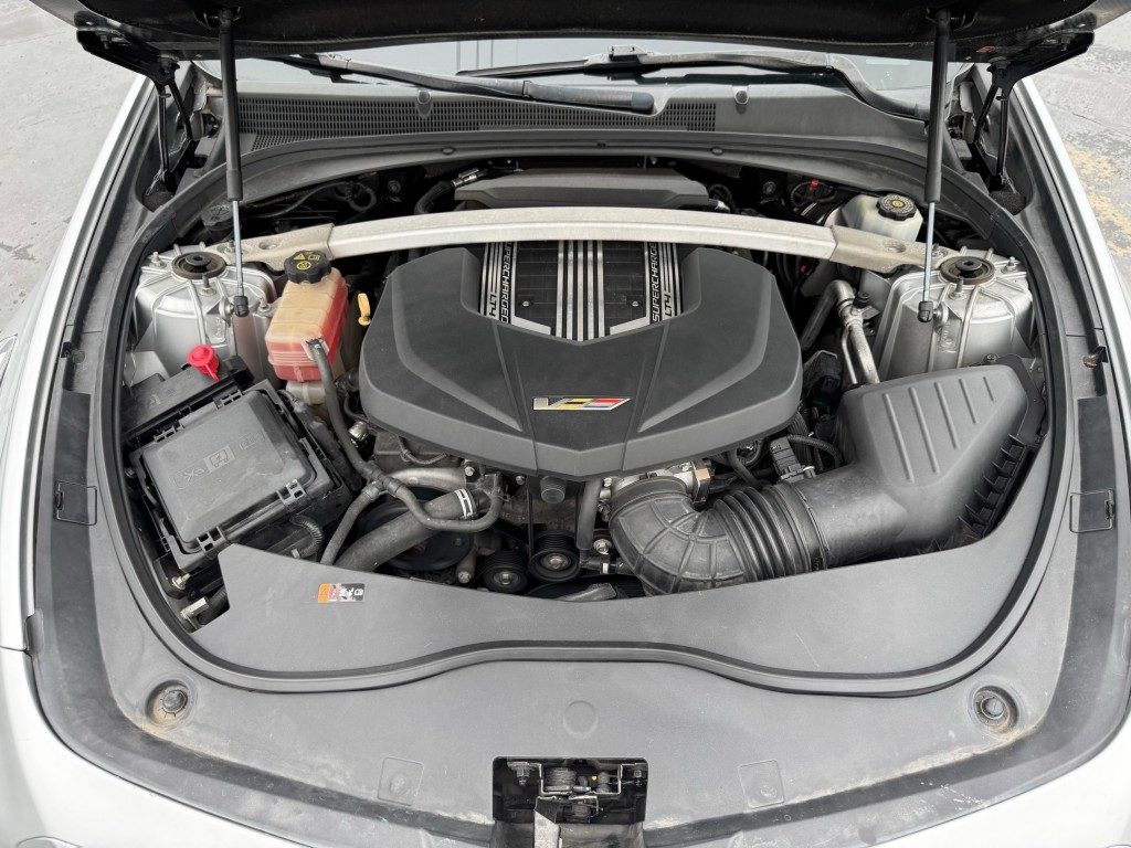 2016 Cadillac CTS Image 16