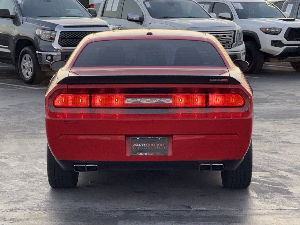 2014 Dodge Challenger Image 8