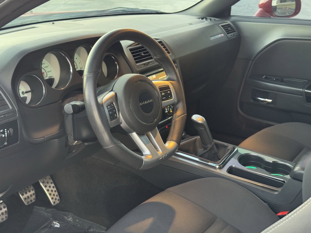 2014 Dodge Challenger Image 11