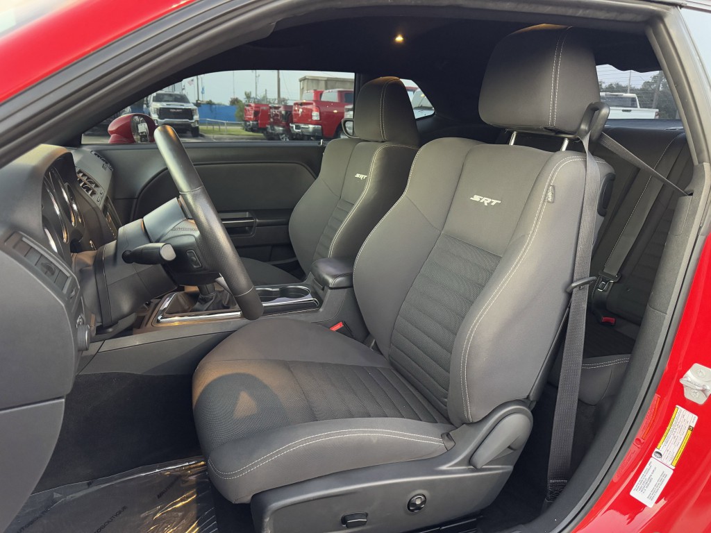 2014 Dodge Challenger Image 18