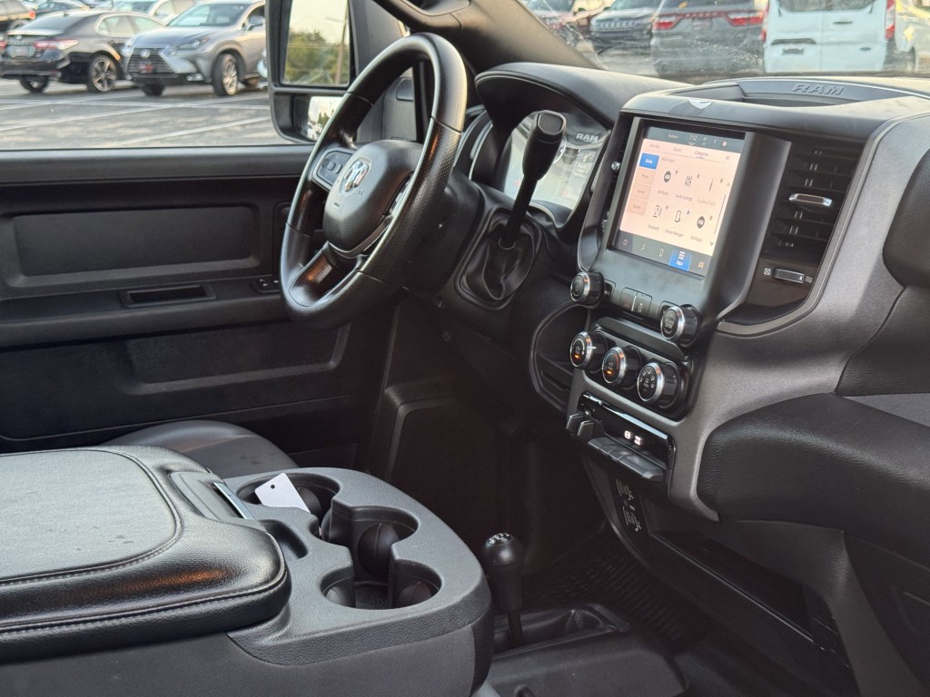 2023 RAM 3500 Image 13