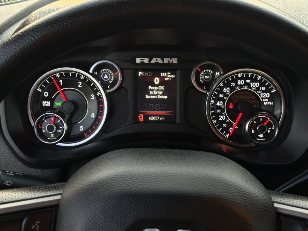 2023 RAM 3500 Image 16