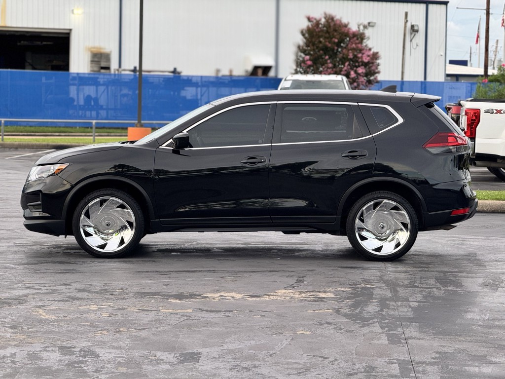 2019 Nissan Rogue Image 8