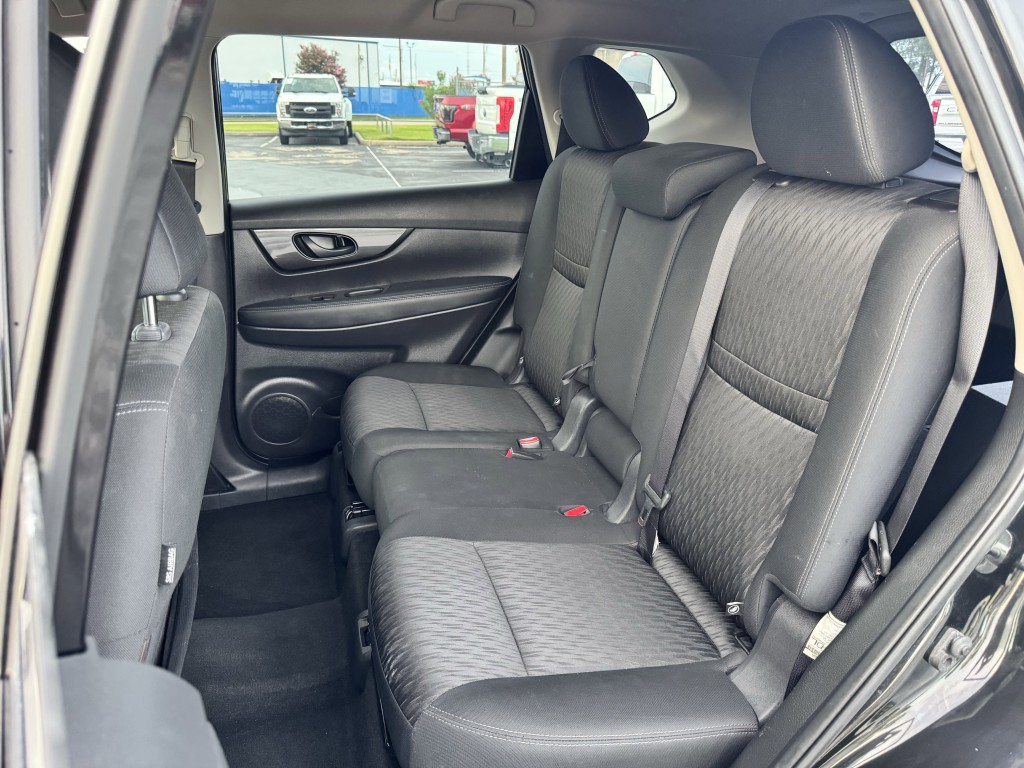 2019 Nissan Rogue Image 27