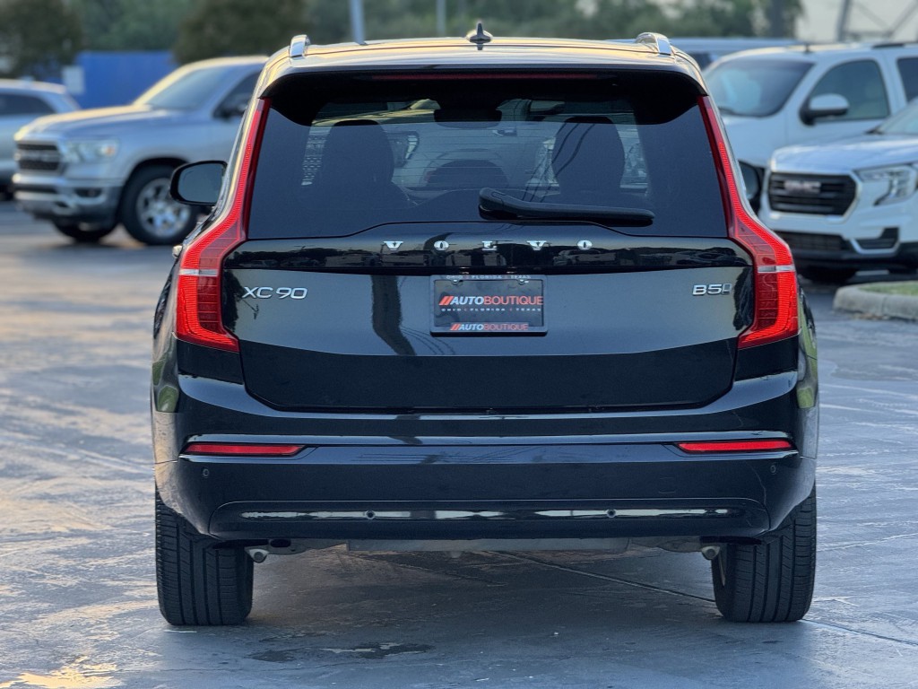 2023 Volvo XC90 Image 8