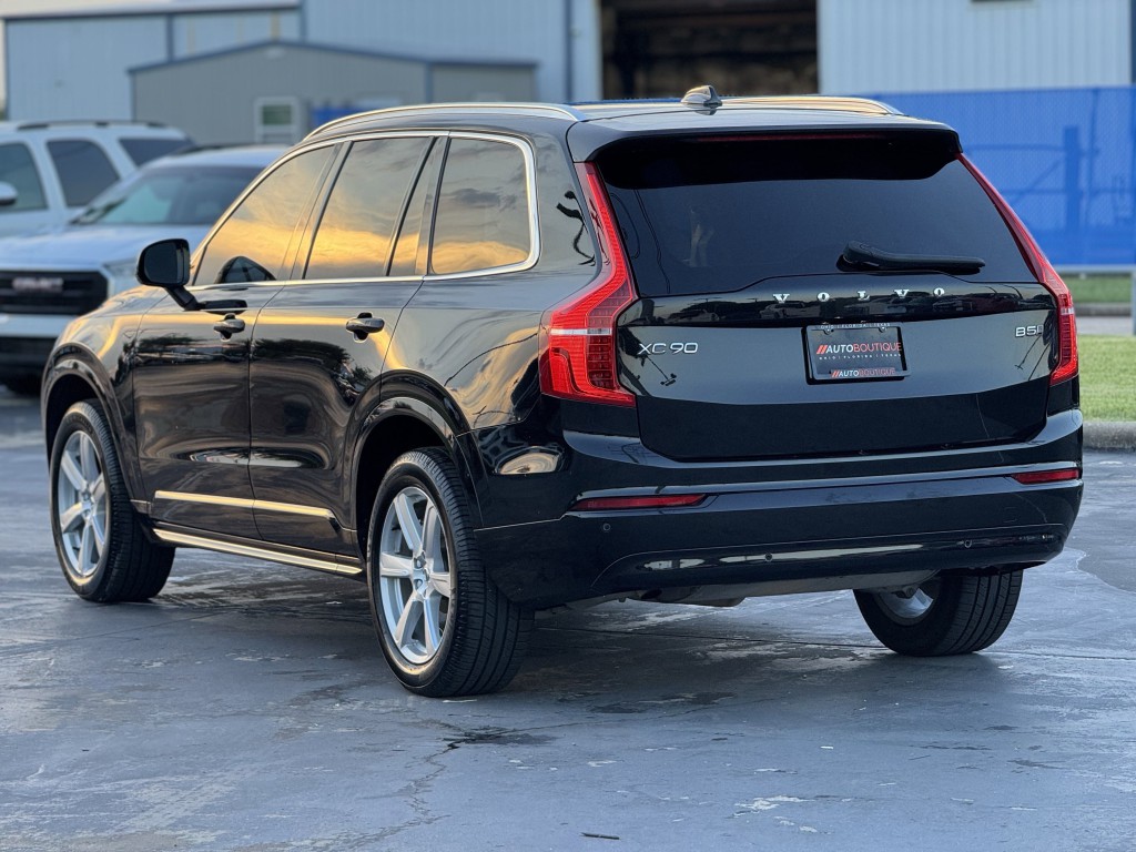 2023 Volvo XC90 Image 9