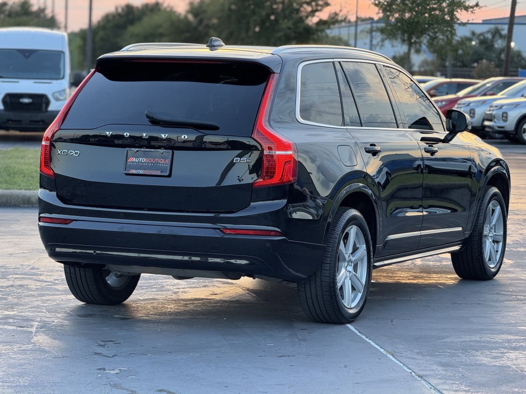 2023 Volvo XC90 Image 10