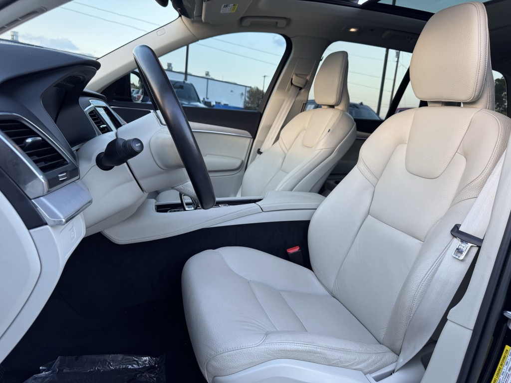 2023 Volvo XC90 Image 22
