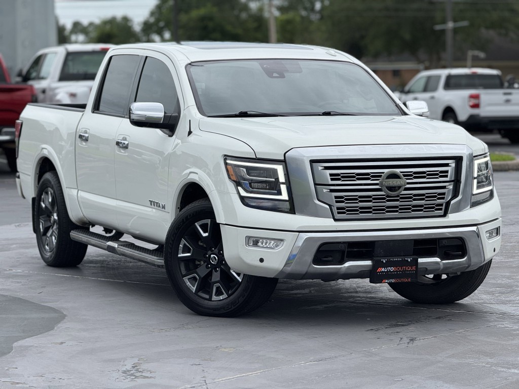 2021 Nissan Titan Image 3