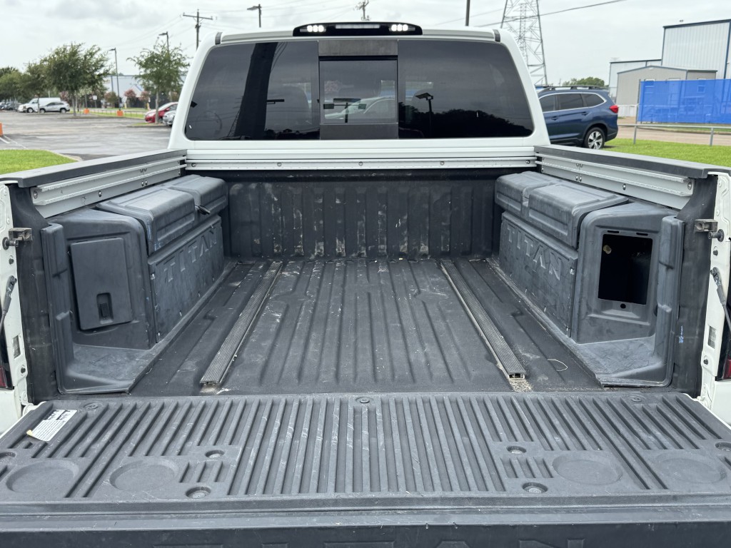2021 Nissan Titan Image 30