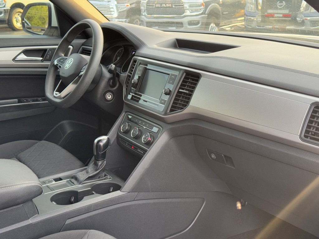 2020 Volkswagen Atlas Cross Sport Image 10