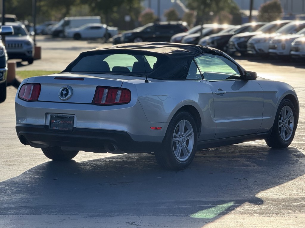 2012 Ford Mustang Image 10