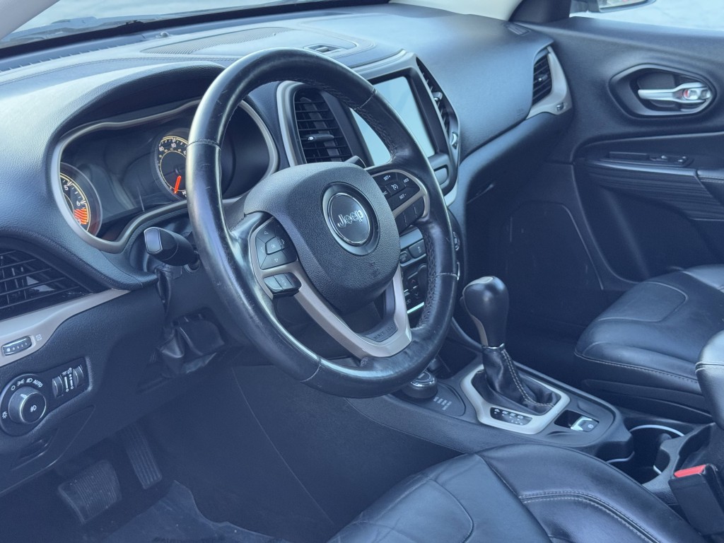 2015 Jeep Cherokee Image 12