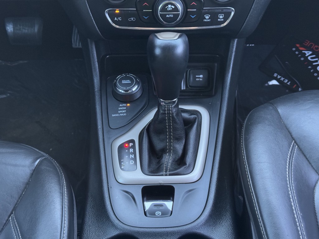2015 Jeep Cherokee Image 22