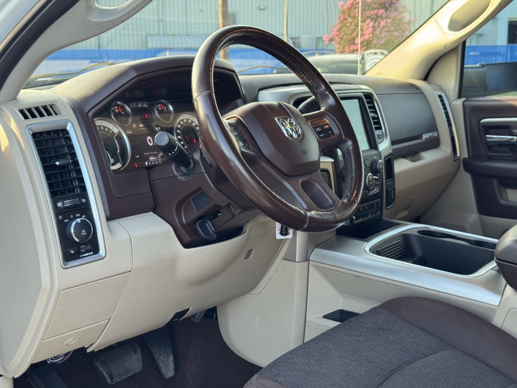 2017 RAM 3500 Image 12