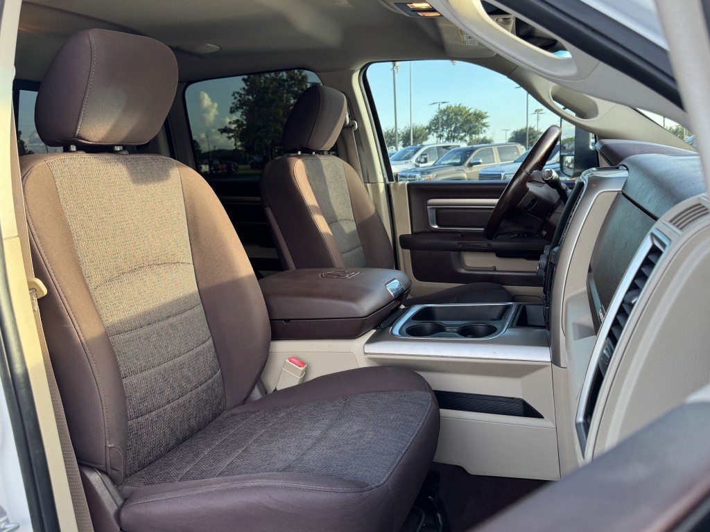 2017 RAM 3500 Image 23