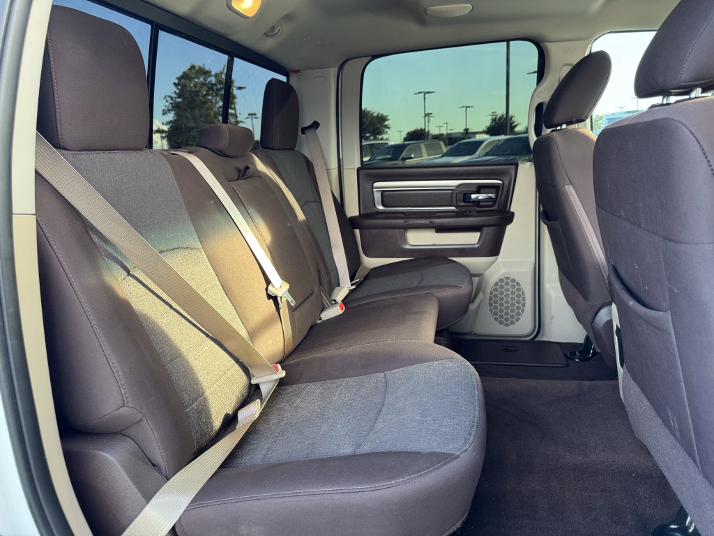 2017 RAM 3500 Image 24