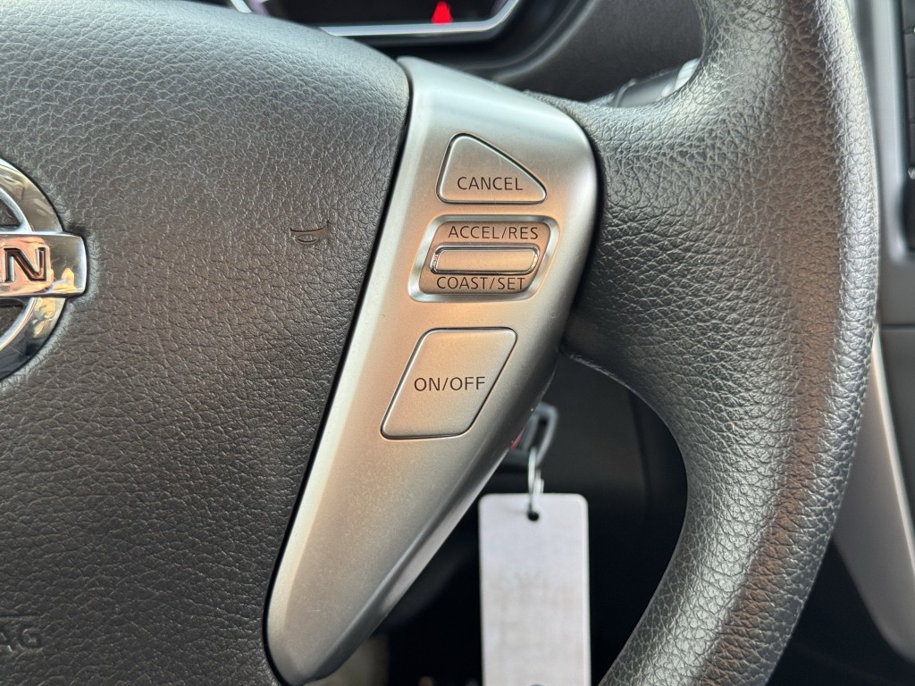 2019 Nissan Versa Image 16