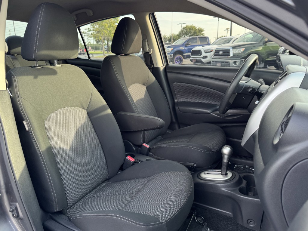 2019 Nissan Versa Image 23