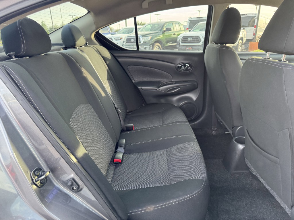 2019 Nissan Versa Image 24