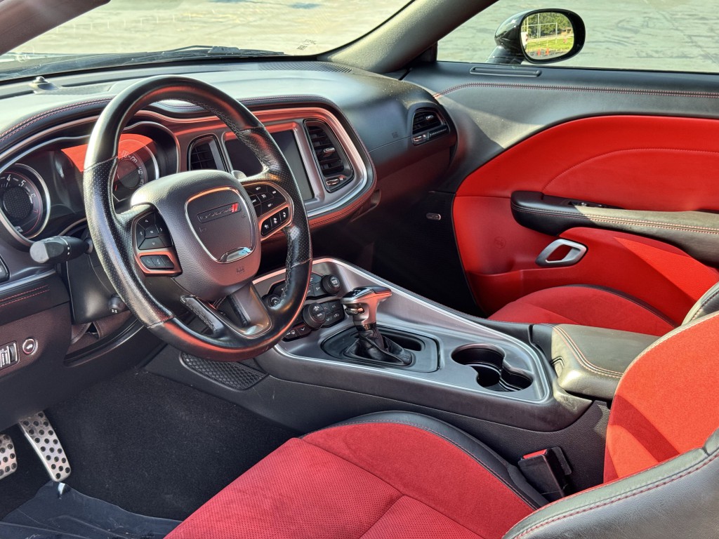2021 Dodge Challenger Image 12
