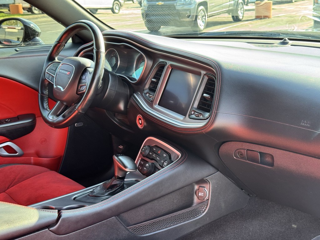 2021 Dodge Challenger Image 13