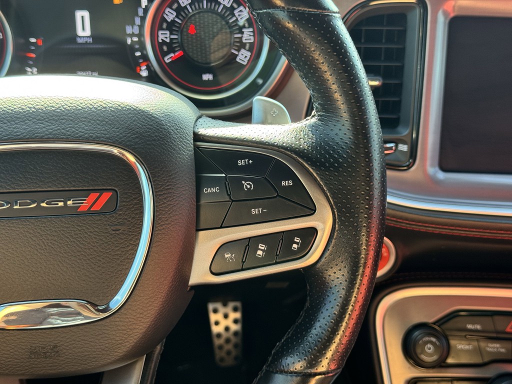 2021 Dodge Challenger Image 17