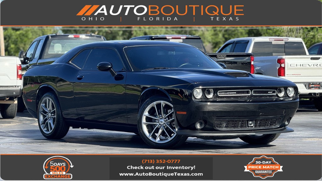 2021 Dodge Challenger Image 1