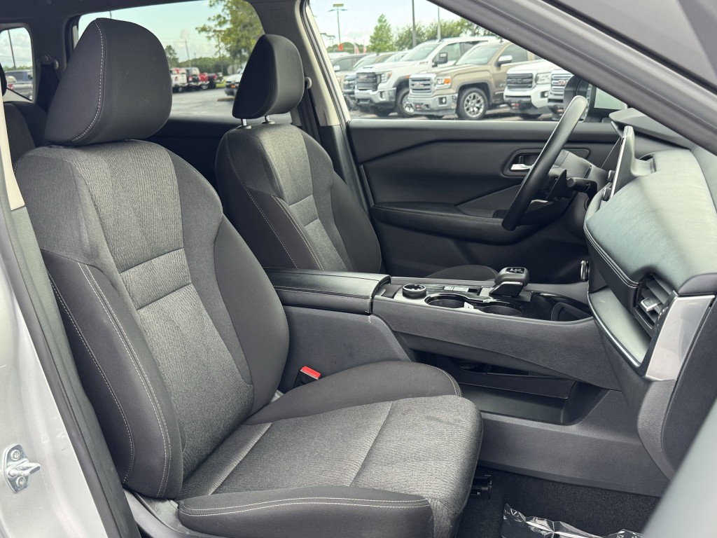 2024 Nissan Rogue Image 23