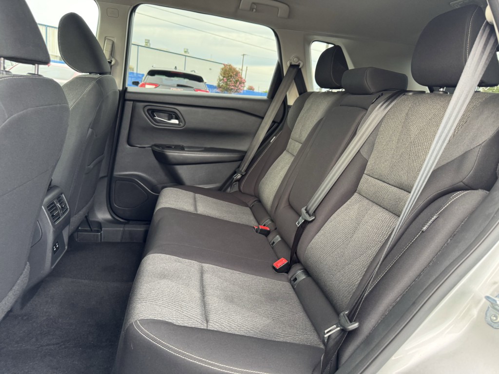 2024 Nissan Rogue Image 25