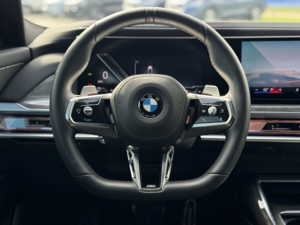 2025 BMW 7 Series Image 22