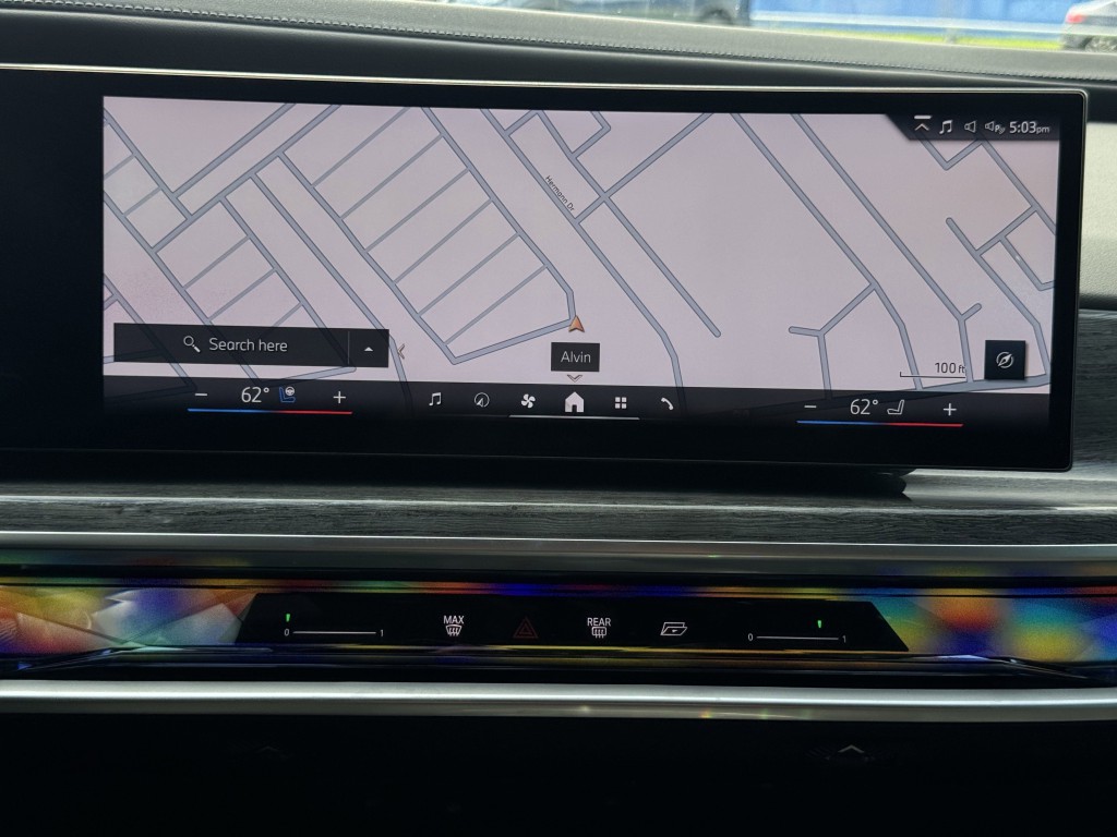 2025 BMW 7 Series Image 27