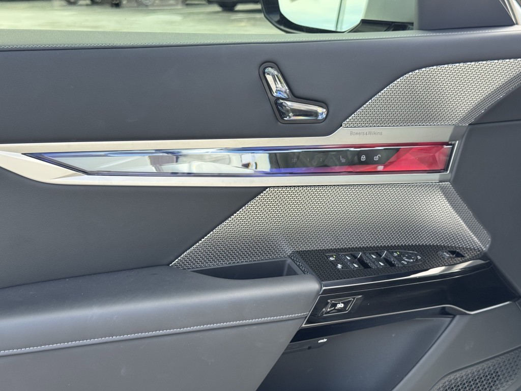 2025 BMW 7 Series Image 33