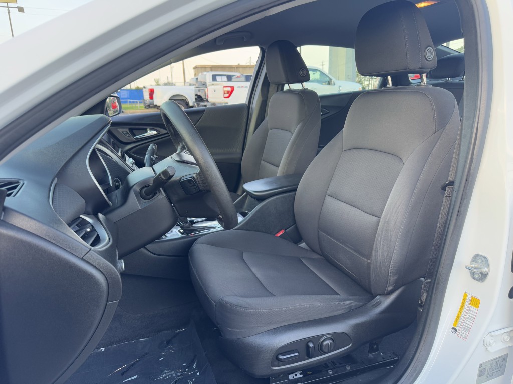 2019 Chevrolet Malibu Image 24