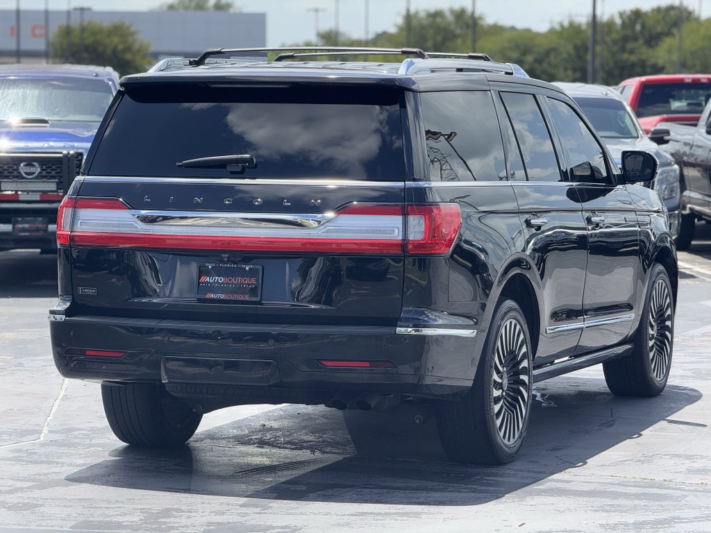 2019 Lincoln Navigator Image 10