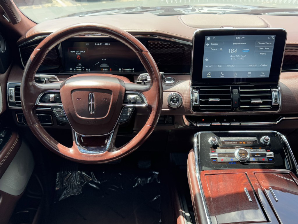 2019 Lincoln Navigator Image 15