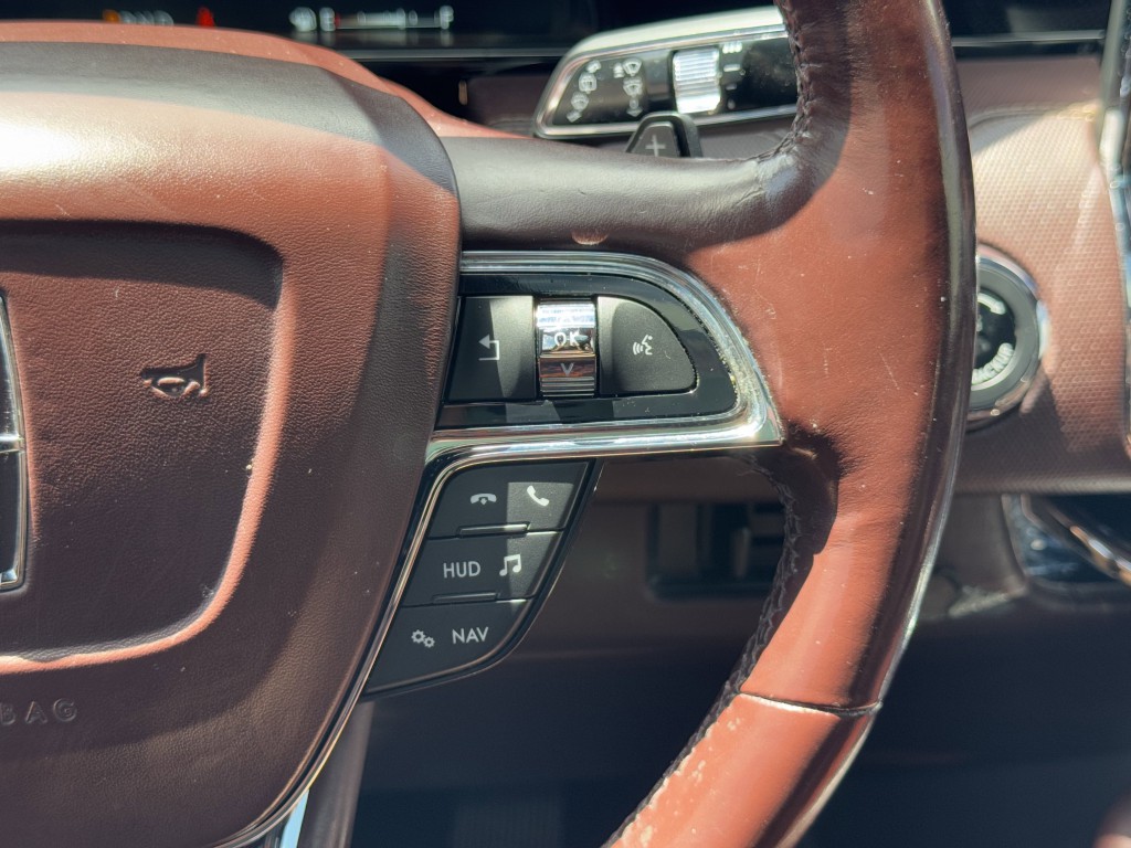 2019 Lincoln Navigator Image 18